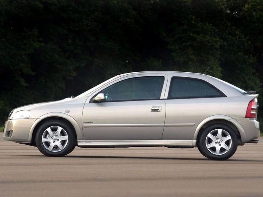  Chevrolet Astra 3-Door 2004 года  (фото 2 из 3)